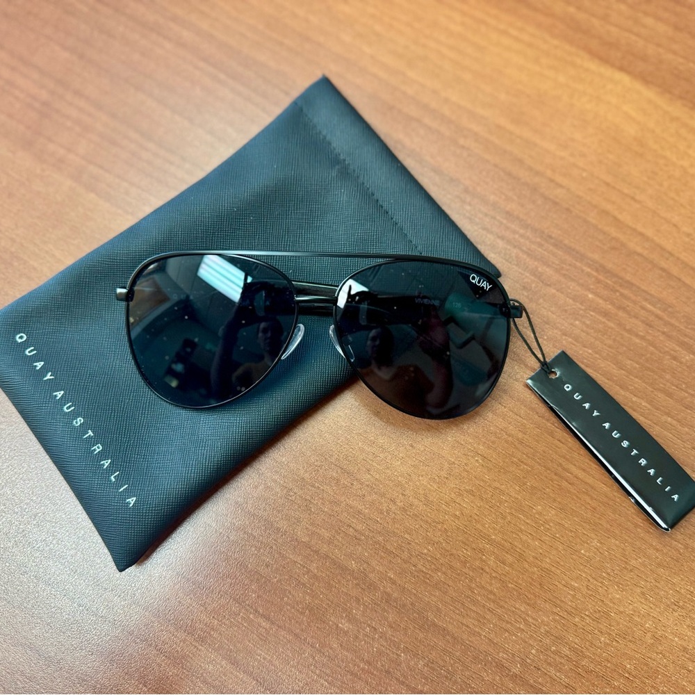 Quay Australia Sleek Black Aviator Shades